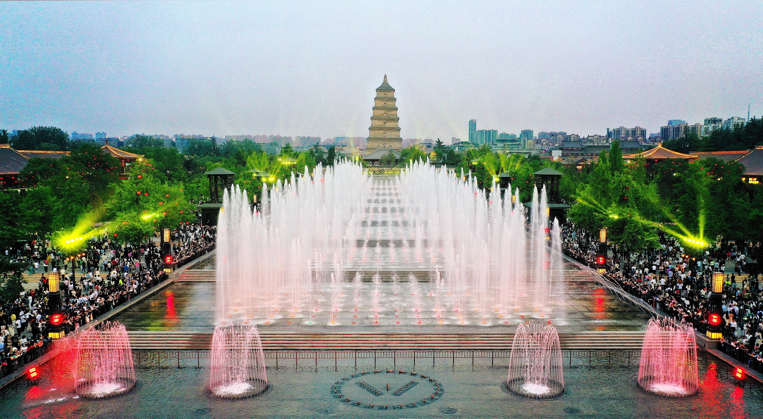 合作业绩之西安大雁塔北广场